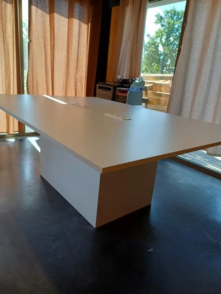 Poste de travail en bois