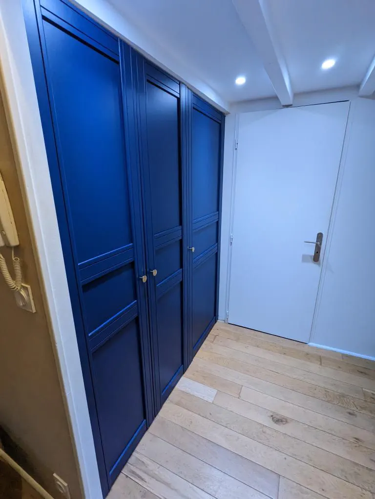 Placards bleus sur mesure